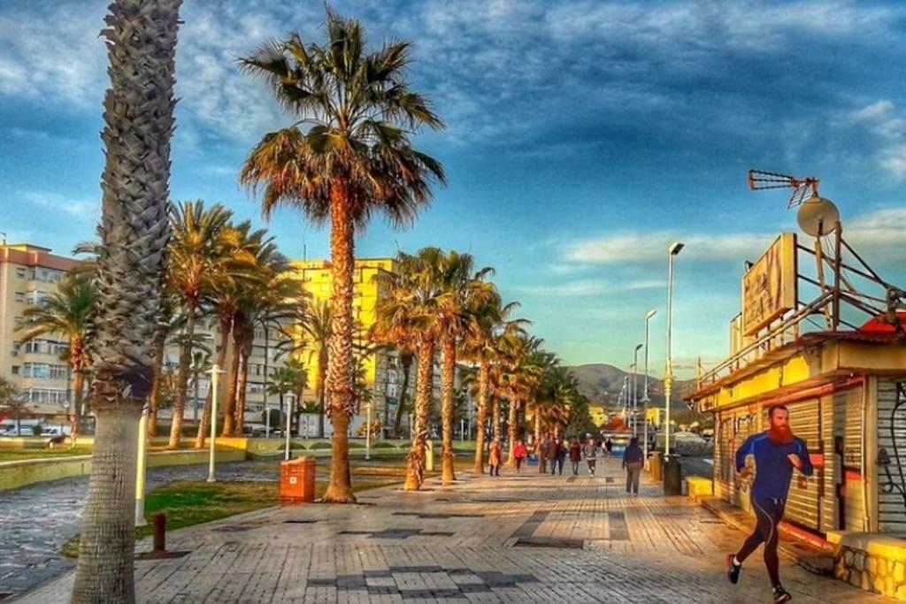 Playa Huelin Beach Malaga Zewnętrze zdjęcie